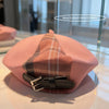 A British-style Casual Painter Hat That Is Versatile And Can Show Off Your Face