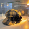 A British-style Casual Painter Hat That Is Versatile And Can Show Off Your Face