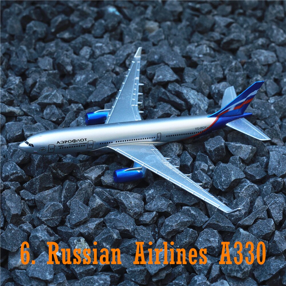 Scale 1:400 Metal Aiplane Replica 15cm Chile LAN LATAM Latin Airlines Aircraft Diecast Model Aviation Miniature Gift for Boy