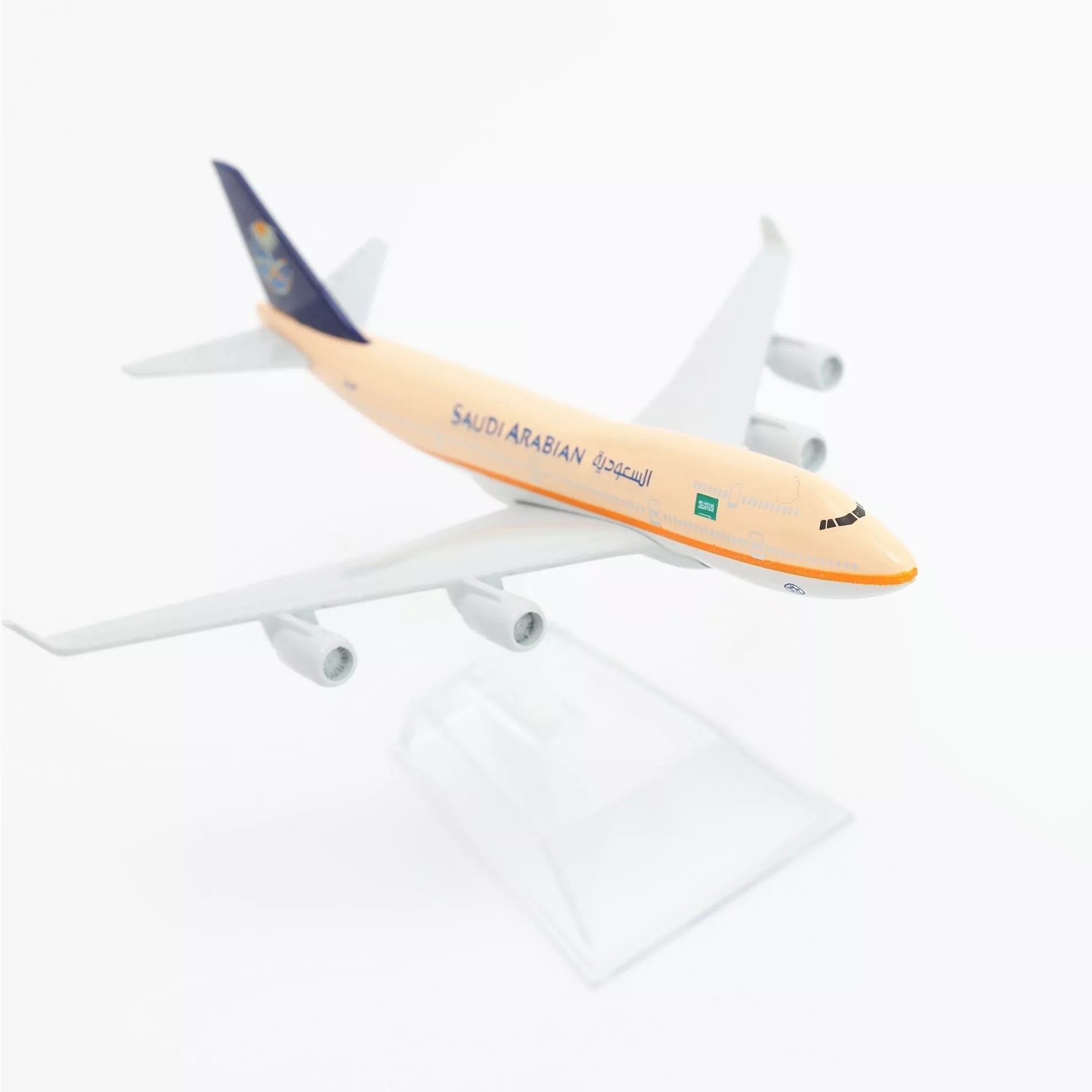Scale 1:400 Metal Aircraft Replica 15cm Emirates Airlines Model Aviation Diecast Miniature Educational Kids Toy for Children Boy