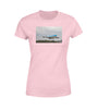 Landing KLM's Boeing 747 Designed Women T-Shirts