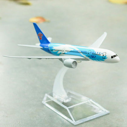 China Southern Airlines B787 Airplane Alloy Diecast Model 15cm World Aviation Collectible Souvenir Ornament Miniature